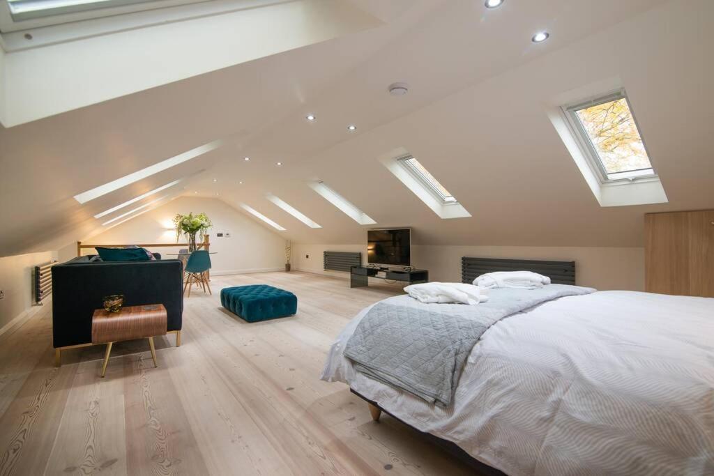 Luxury Coach House Next To Woodland In Knutsford Villa Dış mekan fotoğraf